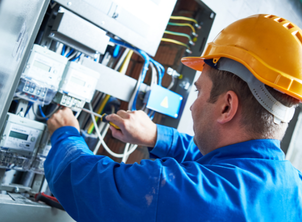  Level 2 Electrician in Fiarfield