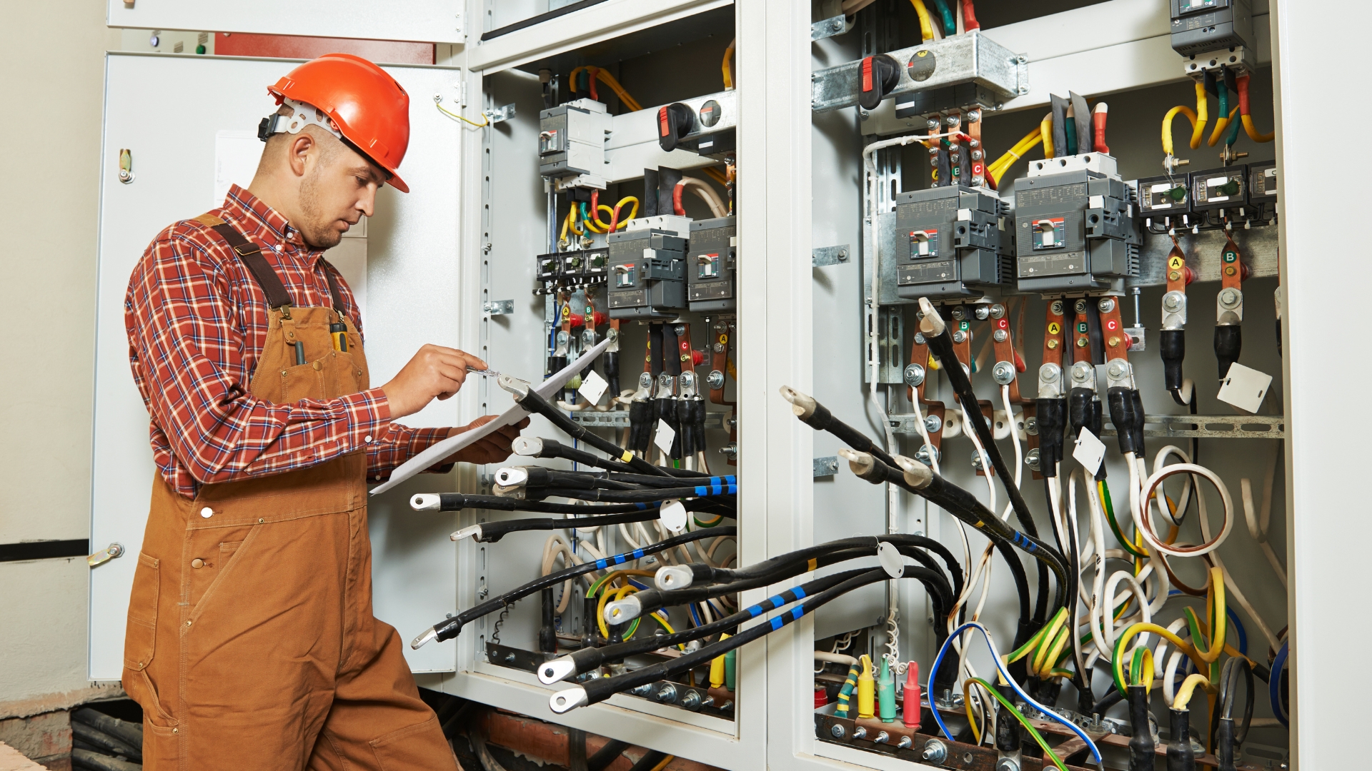Industrial Level 2 Electrician Services in Fiarfield